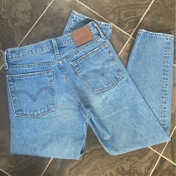 Levi's Wedgie Straight Ankle Women’s Jeans - Picture 6 of 8